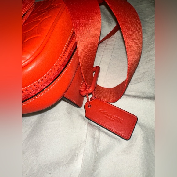 Coach Red sling bag - Picture 10 of 10